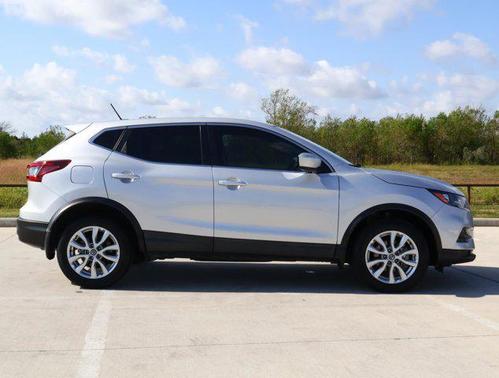 2021 Nissan Rogue Sport S