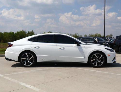 2021 Hyundai SONATA SEL Plus