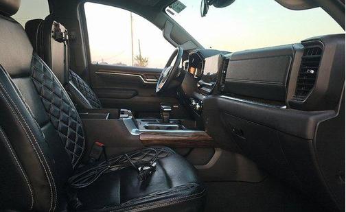 2024 GMC Sierra 1500 Elevation