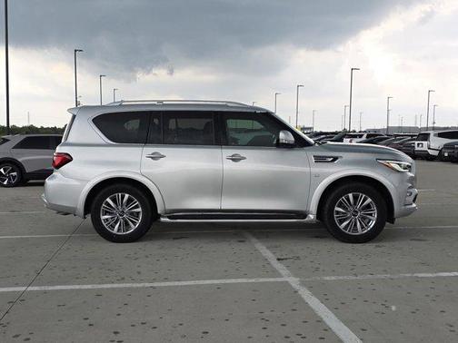 2018 INFINITI QX80 Base
