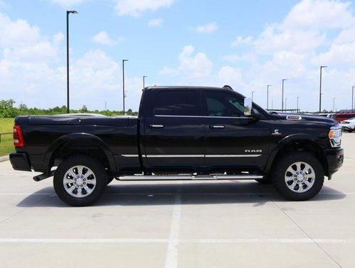 2020 RAM 2500 Limited Crew Cab 4X4 6'4' Box