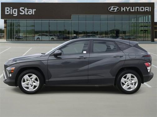 2025 Hyundai KONA SE