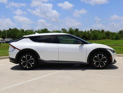2022 Kia EV6 Wind