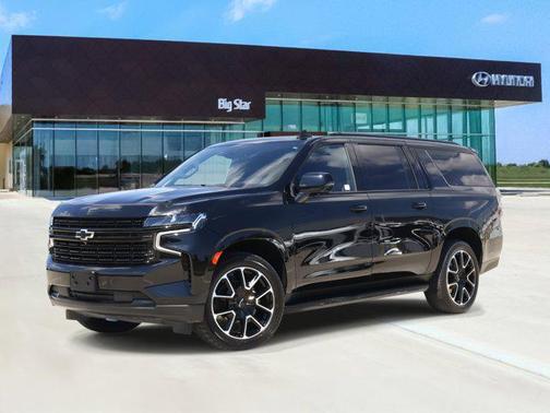 2023 Chevrolet Suburban RST