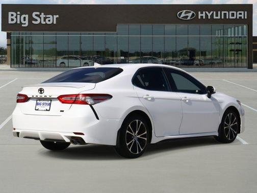 2019 Toyota Camry XLE