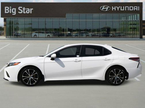 2019 Toyota Camry XLE