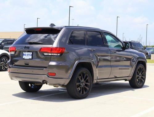 2017 Jeep Grand Cherokee Altitude