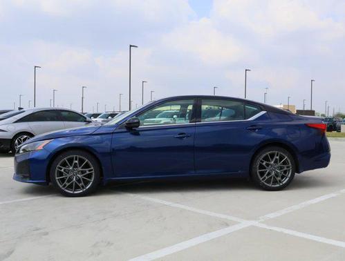 2023 Nissan Altima SR VC-Turbo FWD