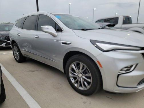 2022 Buick Enclave FWD Avenir