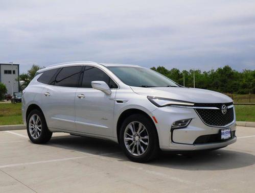 2022 Buick Enclave FWD Avenir