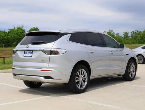 2022 Buick Enclave FWD Avenir