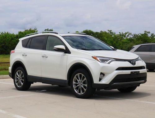2017 Toyota RAV4 SE