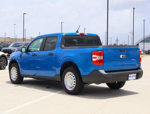 2022 Ford Maverick XL