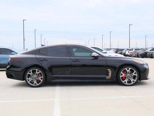 2021 Kia Stinger GT1