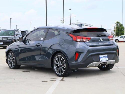 2020 Hyundai Veloster 2