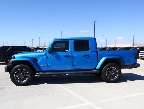 2022 Jeep Gladiator Overland