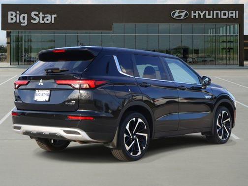 2023 Mitsubishi Outlander PHEV SE S-AWC