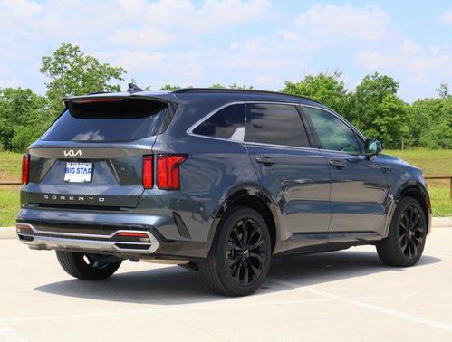 2022 Kia Sorento SX