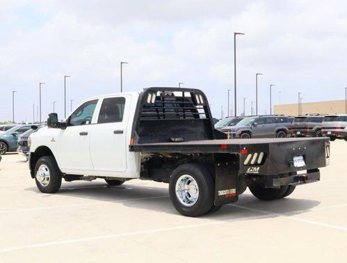 2023 RAM 3500 Tradesman Crew Cab 4x4 8' Box