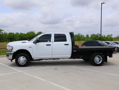 2023 RAM 3500 Tradesman Crew Cab 4x4 8' Box