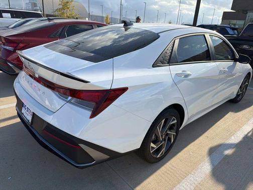 2025 Hyundai ELANTRA Sport