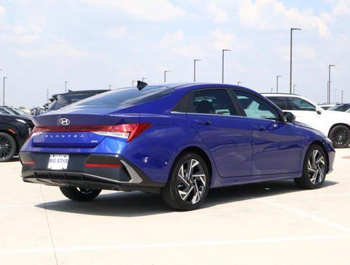 2025 Hyundai ELANTRA HEV Limited