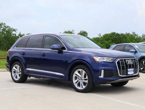 2022 Audi Q7 45 Premium Plus