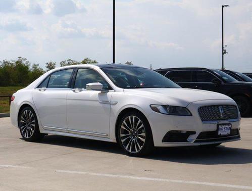 2017 Lincoln Continental Select