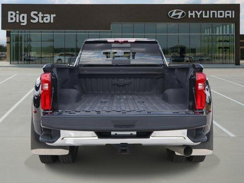 2025 Chevrolet Silverado 3500 LTZ