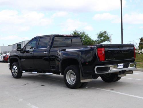 2025 Chevrolet Silverado 3500 LTZ