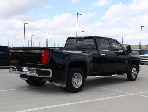 2025 Chevrolet Silverado 3500 LTZ