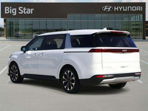 2024 Kia Carnival EX