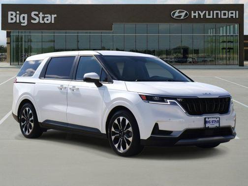 2024 Kia Carnival EX