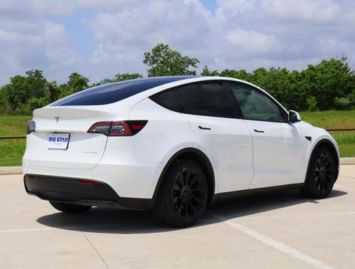 2023 Tesla Model Y Long Range Dual Motor All-Wheel Drive