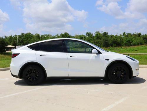 2023 Tesla Model Y Long Range Dual Motor All-Wheel Drive