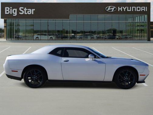 2020 Dodge Challenger SXT