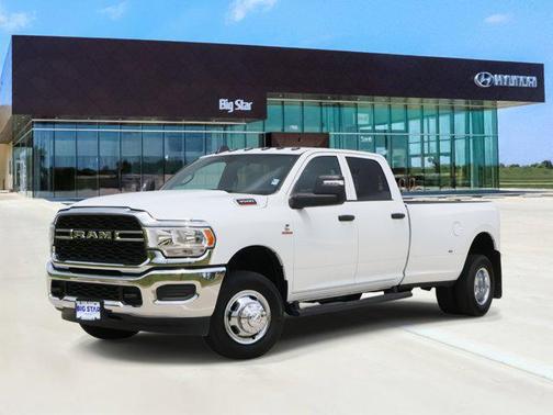 2024 RAM 3500 Tradesman Crew Cab 4x4 8' Box