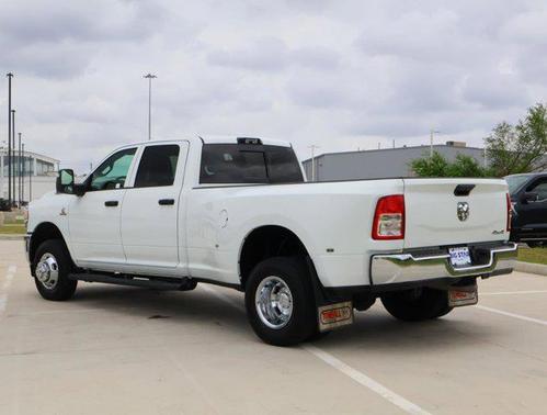 2024 RAM 3500 Tradesman Crew Cab 4x4 8' Box