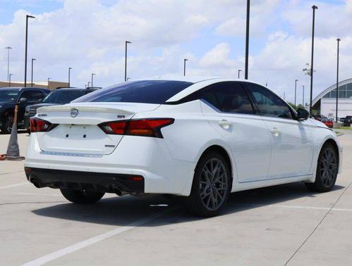 2023 Nissan Altima SR VC-Turbo FWD