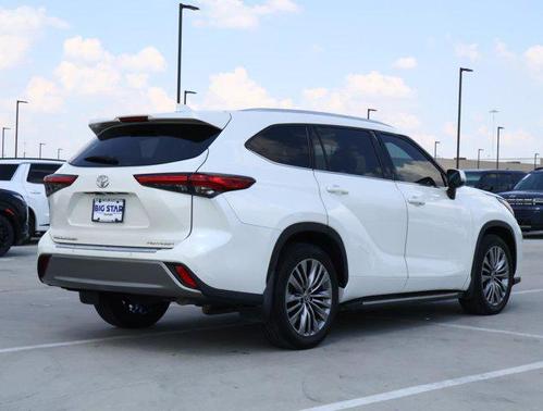 2021 Toyota Highlander Platinum