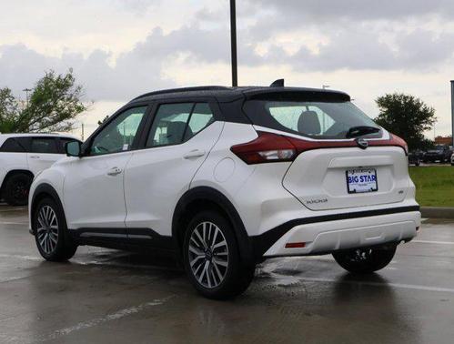 2023 Nissan Kicks SR