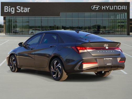 2025 Hyundai ELANTRA Sport