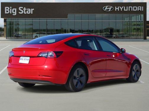2022 Tesla Model 3 Standard Range