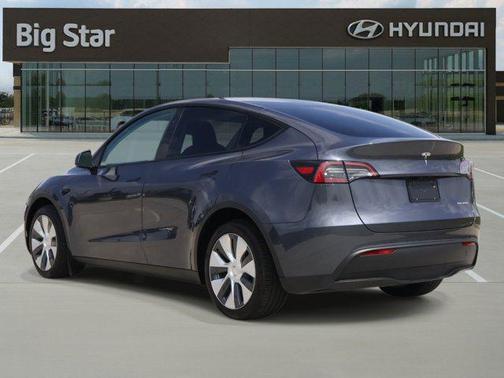 Midnight Silver Metallic 2023 Tesla Model Y Long Range Dual Motor All-Wheel Drive