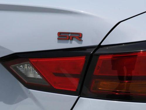 2023 Nissan Altima SR FWD