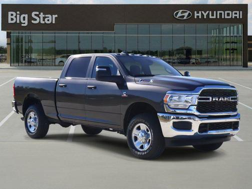 2024 RAM 2500 Tradesman Crew Cab 4x4 6'4' Box