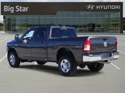 2024 RAM 2500 Tradesman Crew Cab 4x4 6'4' Box
