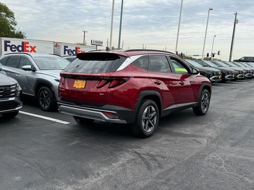 2026 Hyundai TUCSON SEL