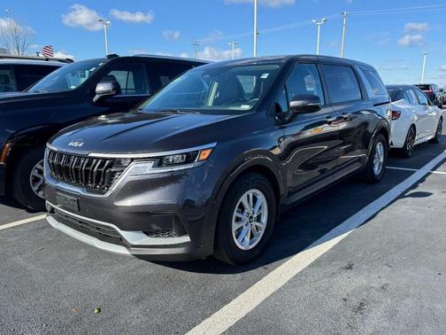 2024 Kia Carnival LX