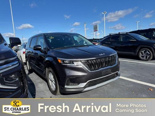 2024 Kia Carnival LX